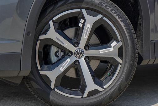 2026 Volkswagen Tiguan 2.0T SE