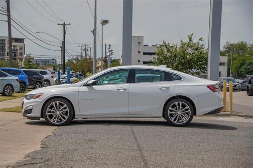 2024 Chevrolet Malibu 2LT