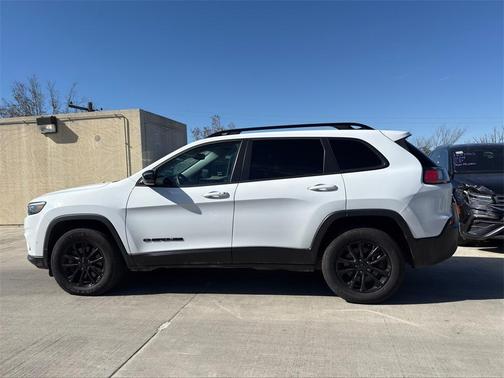2023 Jeep Cherokee Altitude Lux