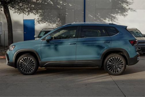 2025 Volkswagen Taos 1.5T SE
