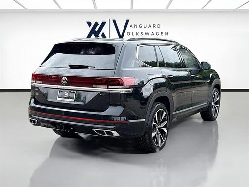 2025 Volkswagen Atlas 2.0T SEL Premium R-Line