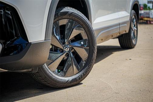 2025 Volkswagen Taos 1.5T S
