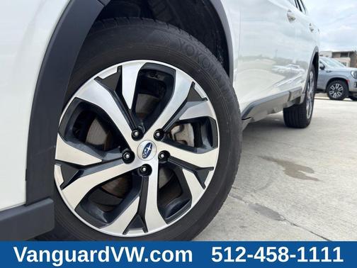 Crystal White Pearl 2020 Subaru Outback Limited XT