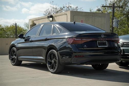 2025 Volkswagen Jetta 1.5T SE