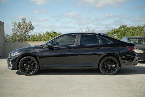 2025 Volkswagen Jetta 1.5T SE