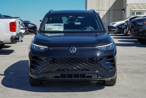 2026 Volkswagen Tiguan 2.0T SE R-Line Black
