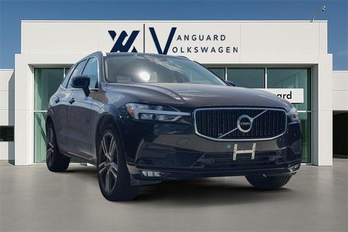 2021 Volvo XC60 T6 Momentum