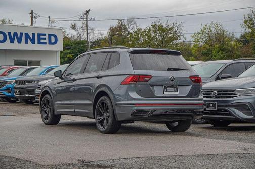 2024 Volkswagen Tiguan 2.0T SE R-Line Black