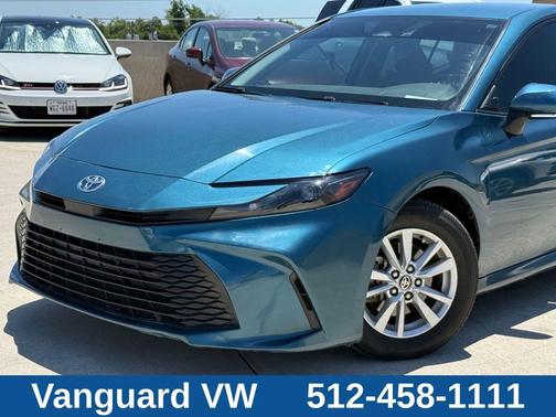 Ocean 2025 Toyota Camry LE