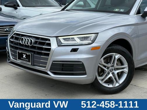 Florett Silver Metallic 2018 Audi Q5 2.0T Premium Plus