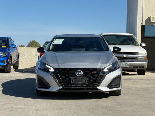 2023 Nissan Altima 2.0 SR