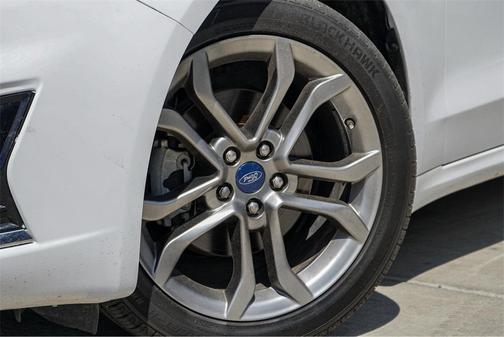2020 Ford Fusion SEL
