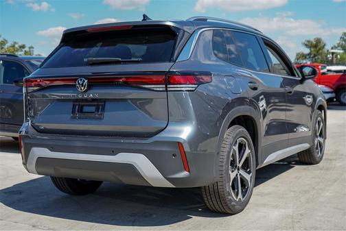 2025 Volkswagen Tiguan 2.0T SE