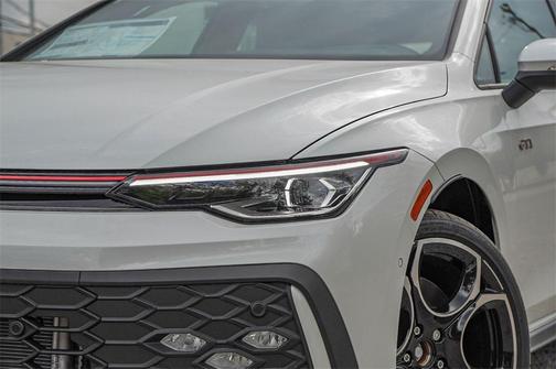 2026 Volkswagen Golf GTI AUTOBAHN