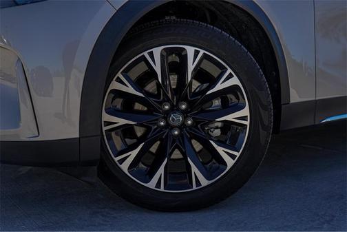 2024 Mazda CX-90 PHEV Premium