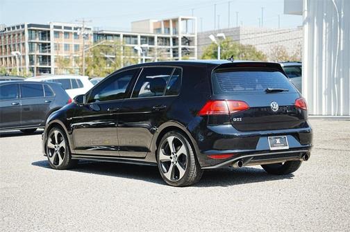 2017 Volkswagen Golf GTI S 4-Door