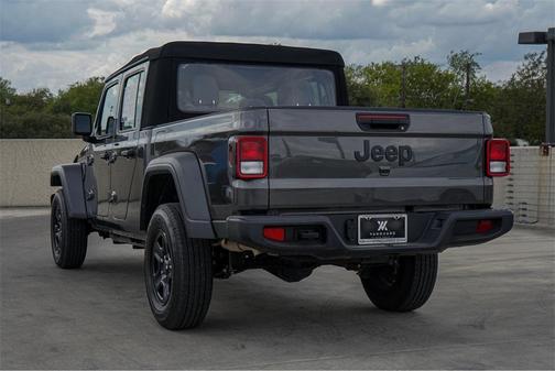 2024 Jeep Gladiator Sport