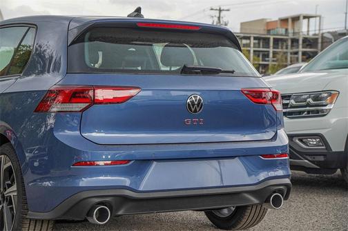 2026 Volkswagen Golf GTI SE