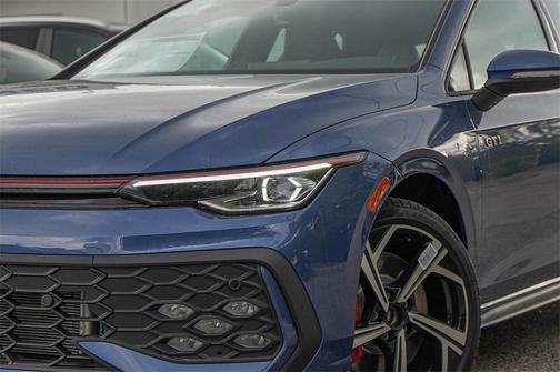 2026 Volkswagen Golf GTI SE