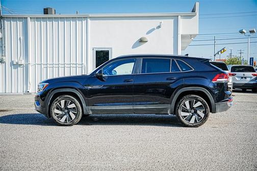 2025 Volkswagen Atlas Cross Sport 2.0T SE w/Technology