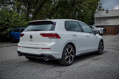 2026 Volkswagen Golf GTI SE
