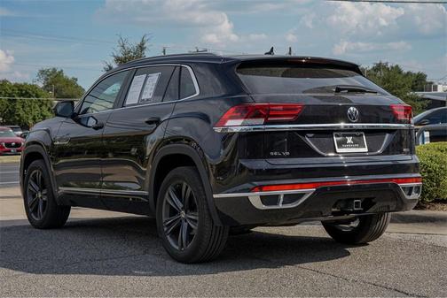 2022 Volkswagen Atlas Cross Sport 3.6L V6 SEL R-Line