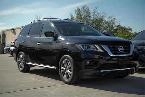 2019 Nissan Pathfinder SL