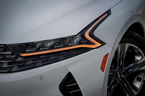 2022 Kia K5 EX