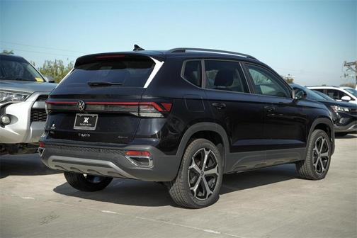 2026 Volkswagen Taos 1.5T SEL