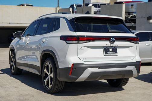 2026 Volkswagen Tiguan 2.0T SE