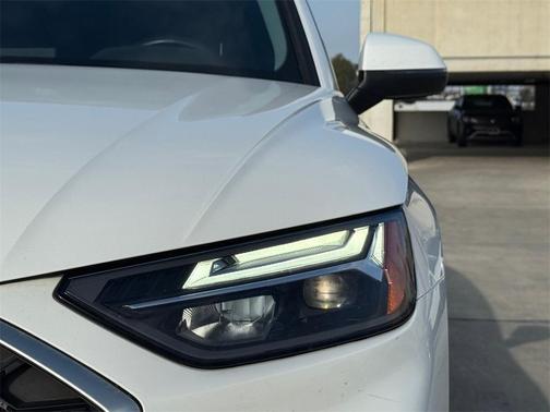 2023 Audi Q5 45 S line quattro Premium