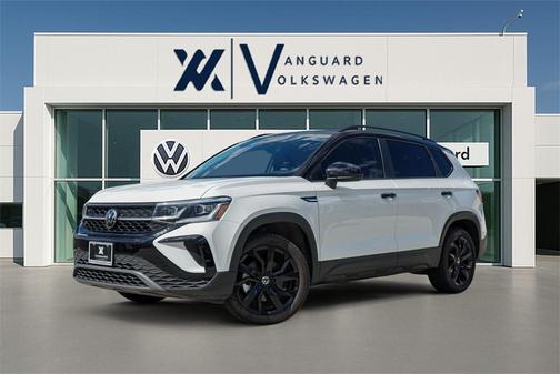 2024 Volkswagen Taos 1.5T SE Black