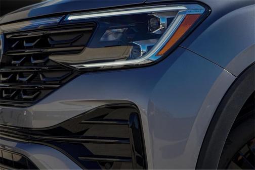 2026 Volkswagen Atlas Cross Sport 2.0T SEL R-Line Black