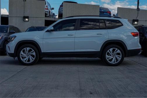 2023 Volkswagen Atlas 3.6L SE w/Technology