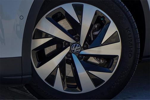2023 Volkswagen ID.4 Pro