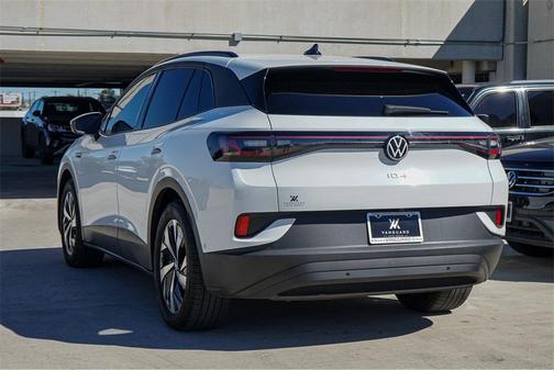 2023 Volkswagen ID.4 Pro