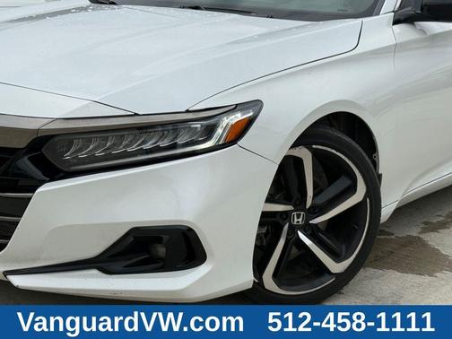 Platinum White Pearl 2022 Honda Accord Sport SE