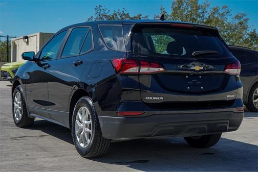 2023 Chevrolet Equinox LS