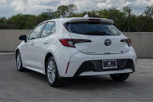 2023 Toyota Corolla Hatchback SE