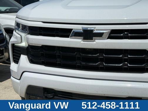 Summit White 2022 Chevrolet Silverado 1500 RST