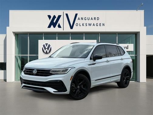 2024 Volkswagen Tiguan 2.0T SE R-Line Black