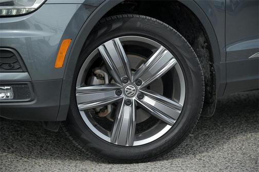 2021 Volkswagen Tiguan 2.0T SEL