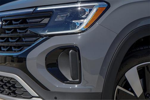 2026 Volkswagen Atlas Cross Sport 2.0T SEL