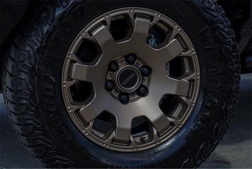 2025 Toyota Tacoma Hybrid TRD