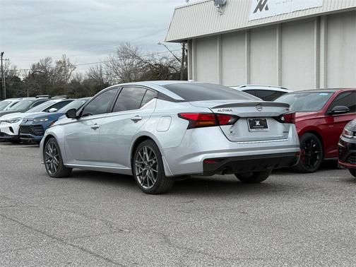 2023 Nissan Altima 2.0 SR