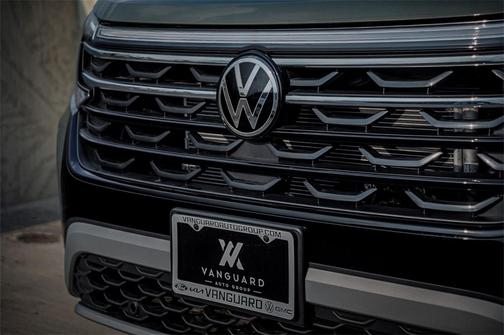 2025 Volkswagen Atlas 2.0T Peak Edition