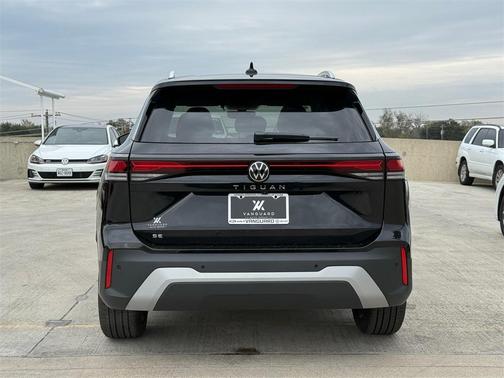 2026 Volkswagen Tiguan 2.0T SE