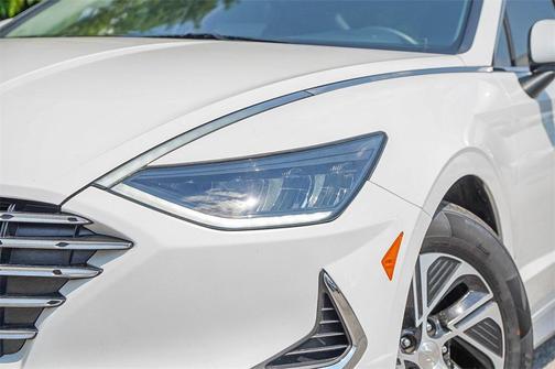 2021 Hyundai SONATA Hybrid Blue