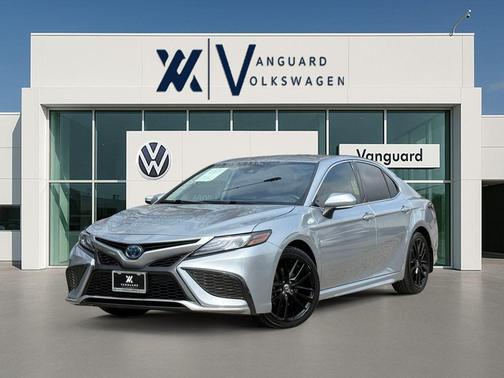 2021 Toyota Camry Hybrid XSE