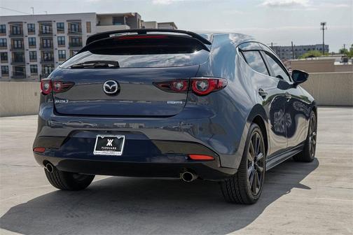 2022 Mazda Mazda3 Carbon Edition